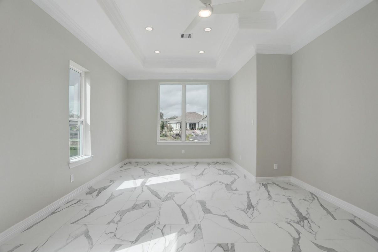 Empty room, Interior, Marble, Recessed Lighting