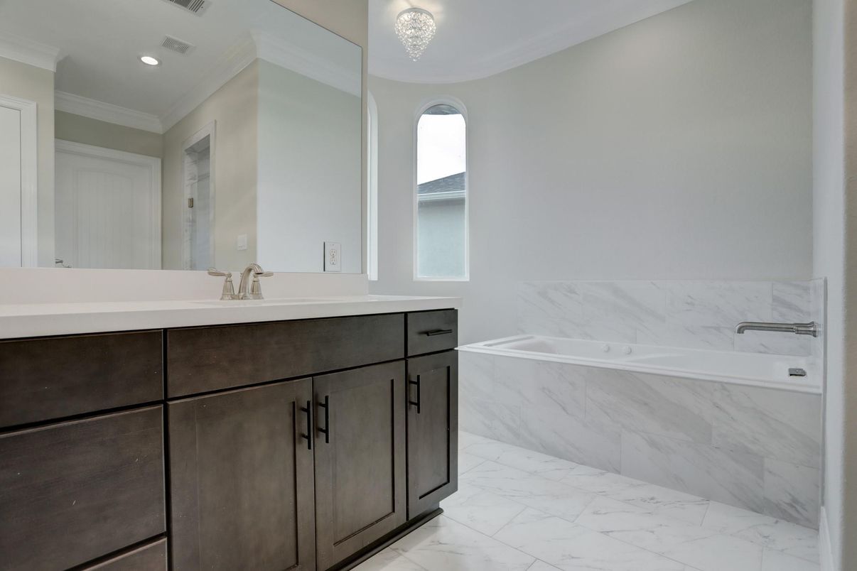 Bathroom, Interior, Marble, Marble Walls, Recessed Lighting