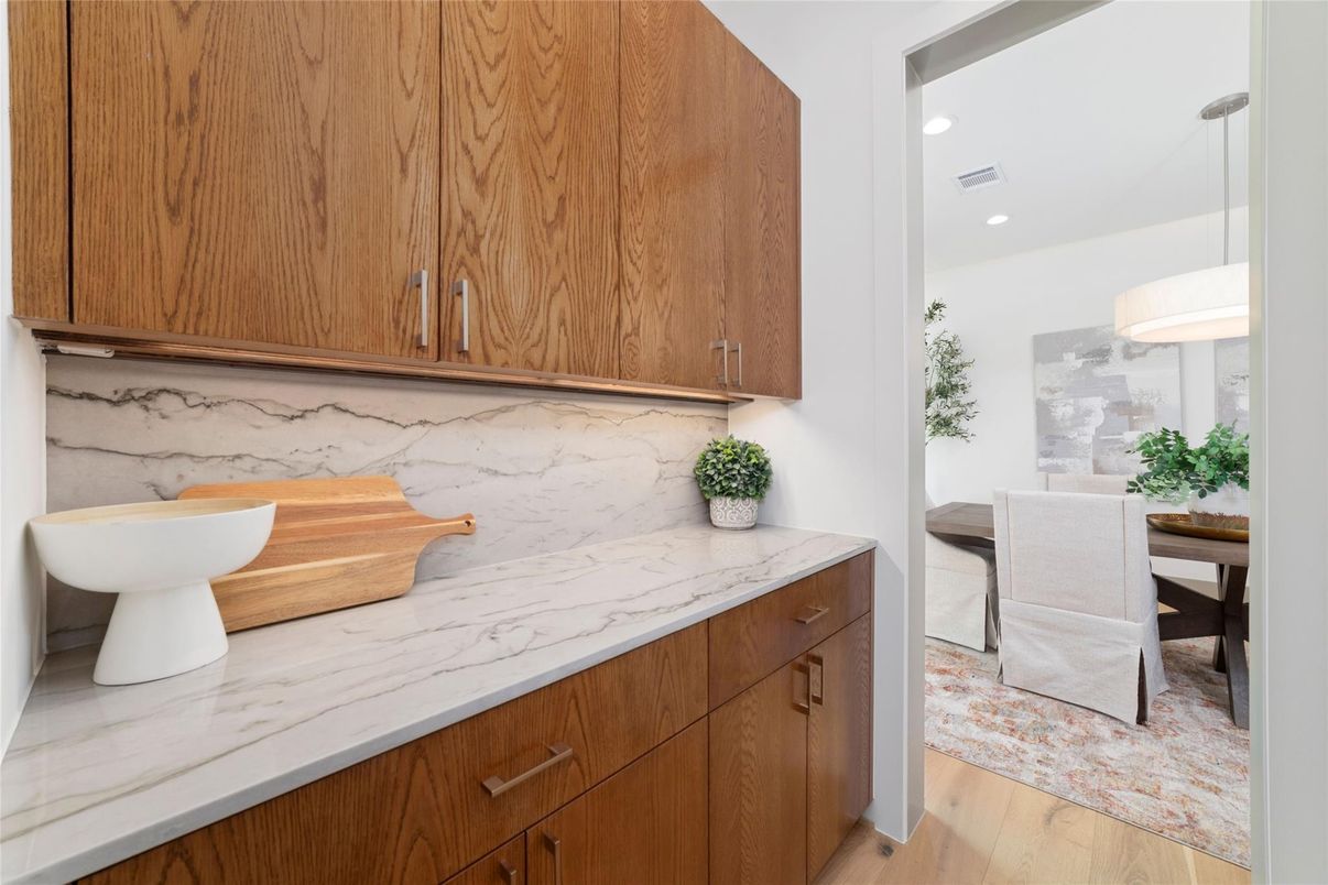 Interior, Pendant Lights, Recessed Lighting, Wood Texture Flooring
