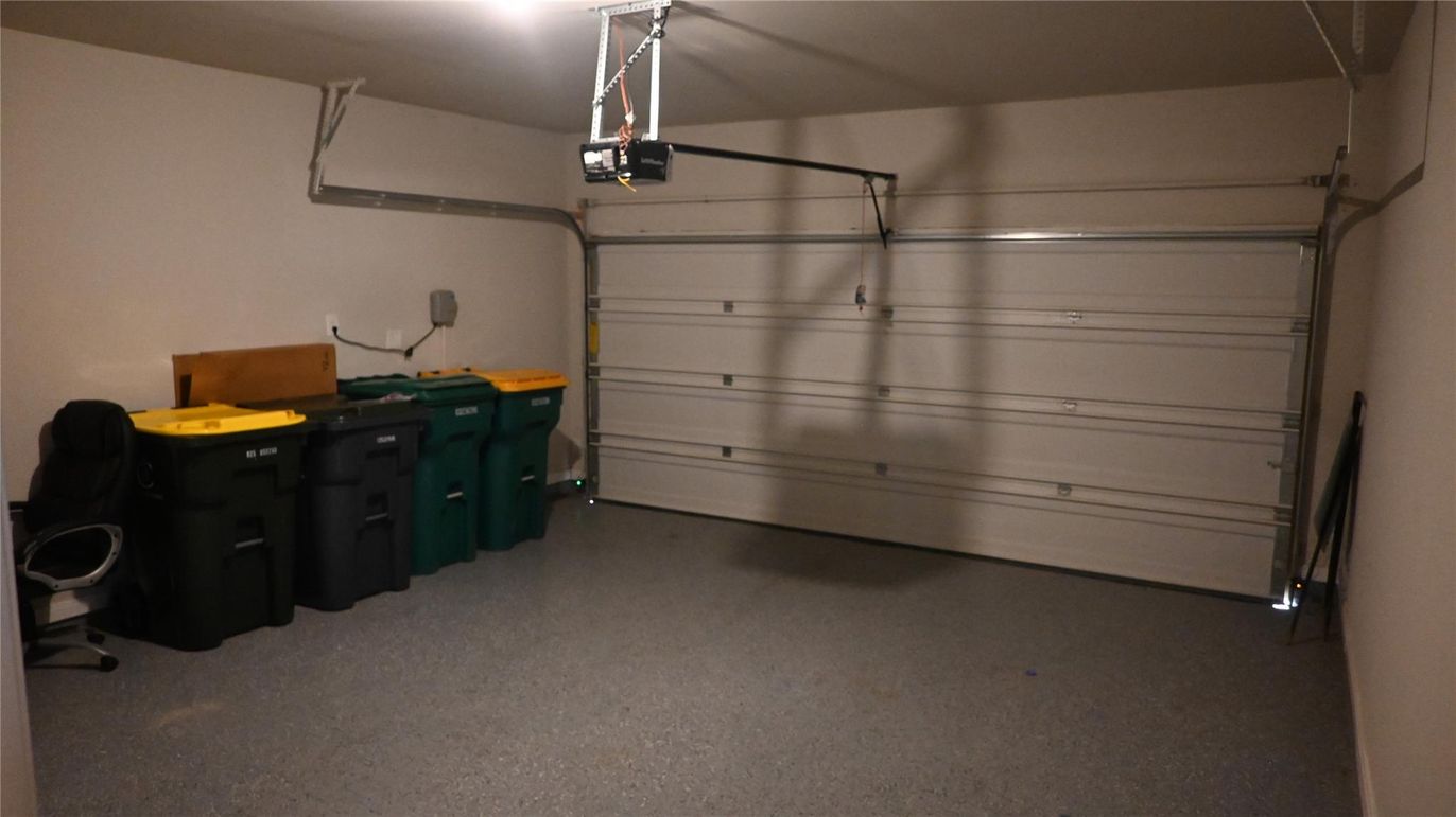 Garage, Interior