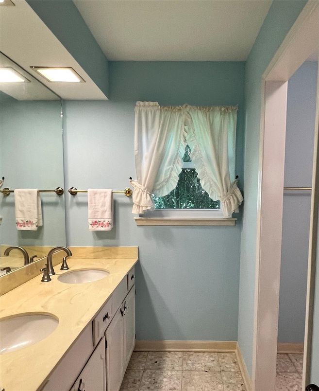 Bathroom, Dual Sink Vanities, Interior, Marble