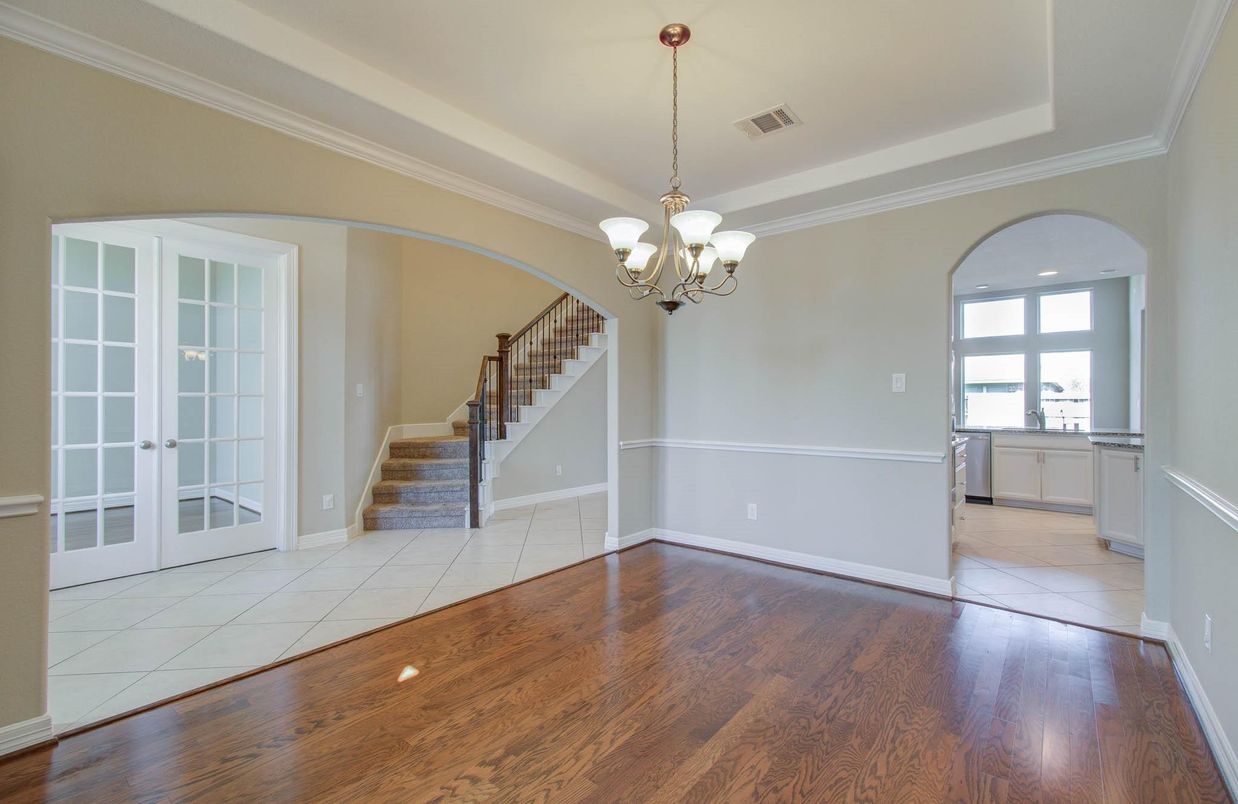 Chandelier, Empty room, Interior, Wood Texture Flooring