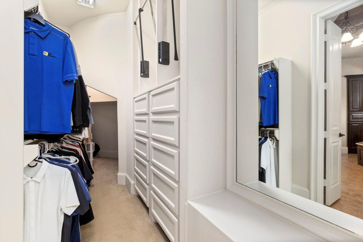 Interior, Walk-in Closets