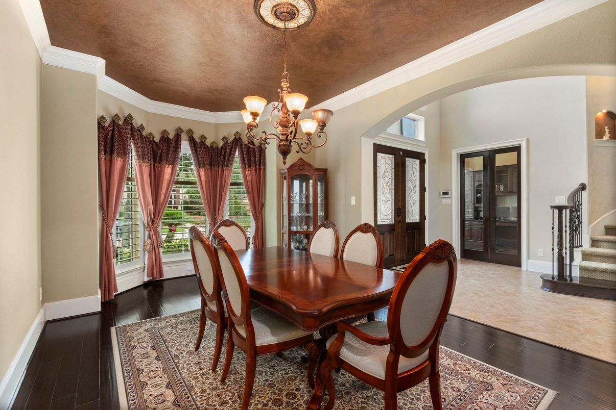 Chandelier, Dining room, Interior, Wood Texture Flooring