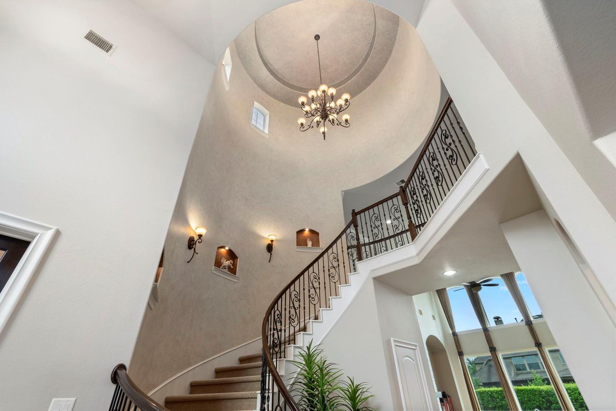 Chandelier, Interior, Recessed Lighting