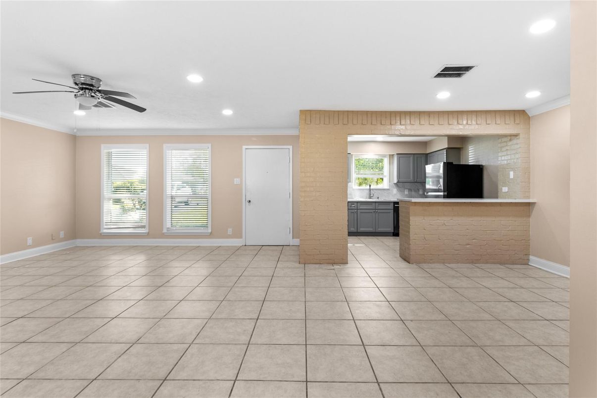 Empty room, Interior, Kitchen, Recessed Lighting