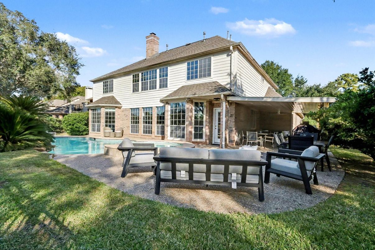 Backyard, Exterior, Pool