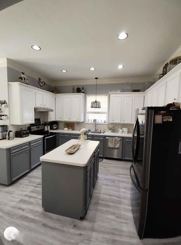 Interior, Kitchen, Pendant Lights, Recessed Lighting, Wood Texture Flooring