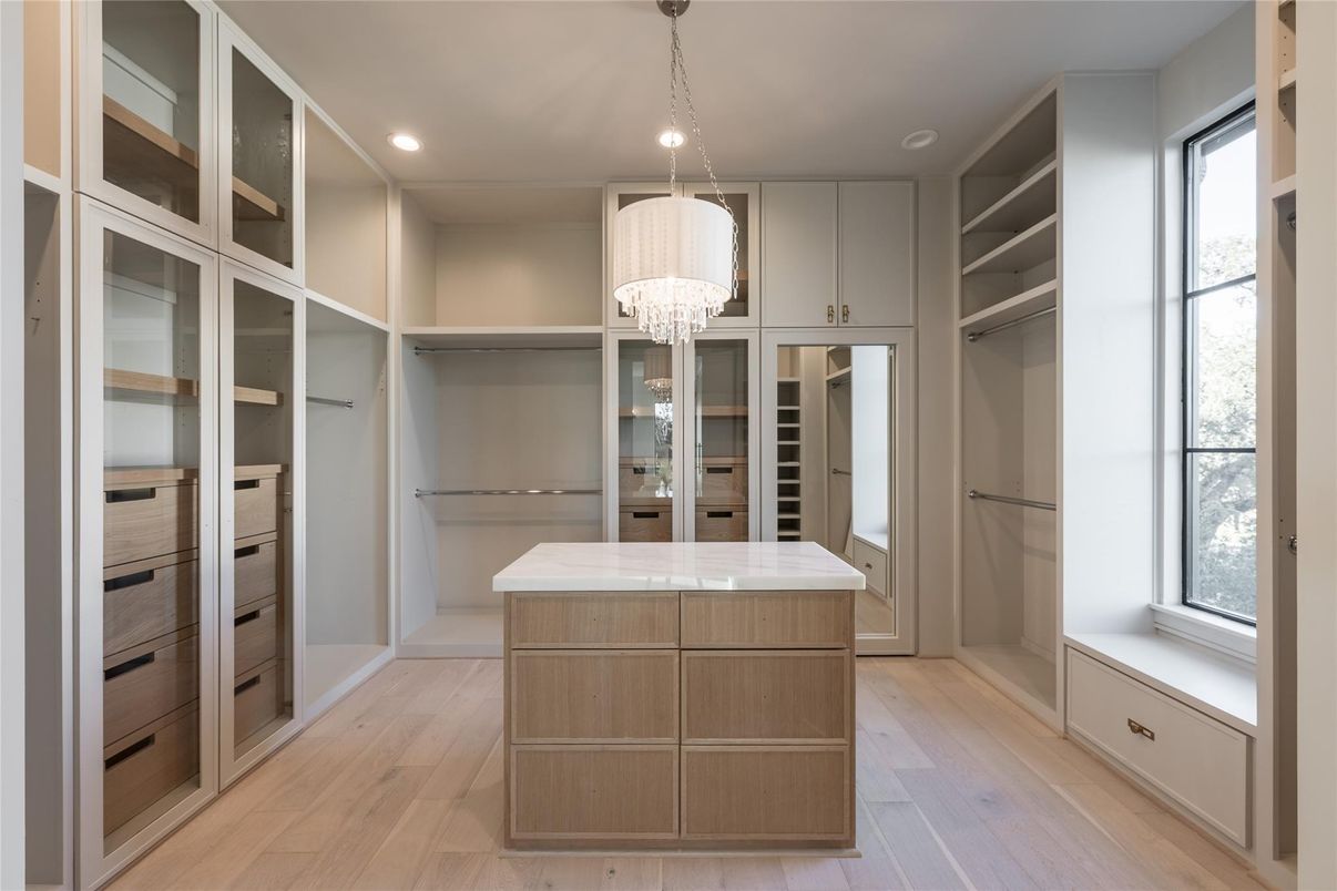 Chandelier, Interior, Recessed Lighting, Walk-in Closets, Wood Texture Flooring
