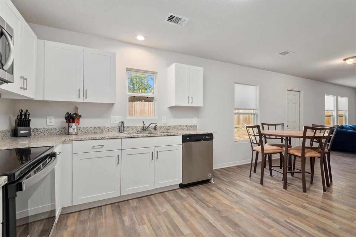 Dining room, Interior, Kitchen, Recessed Lighting, Wood Texture Flooring