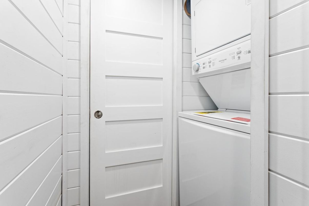 Interior, Utility Closets, Washer