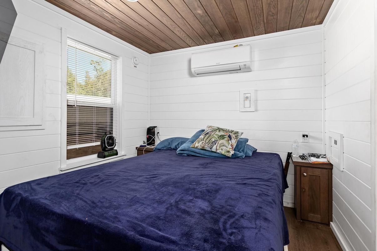 Bedroom, Interior, Wooden Ceilings