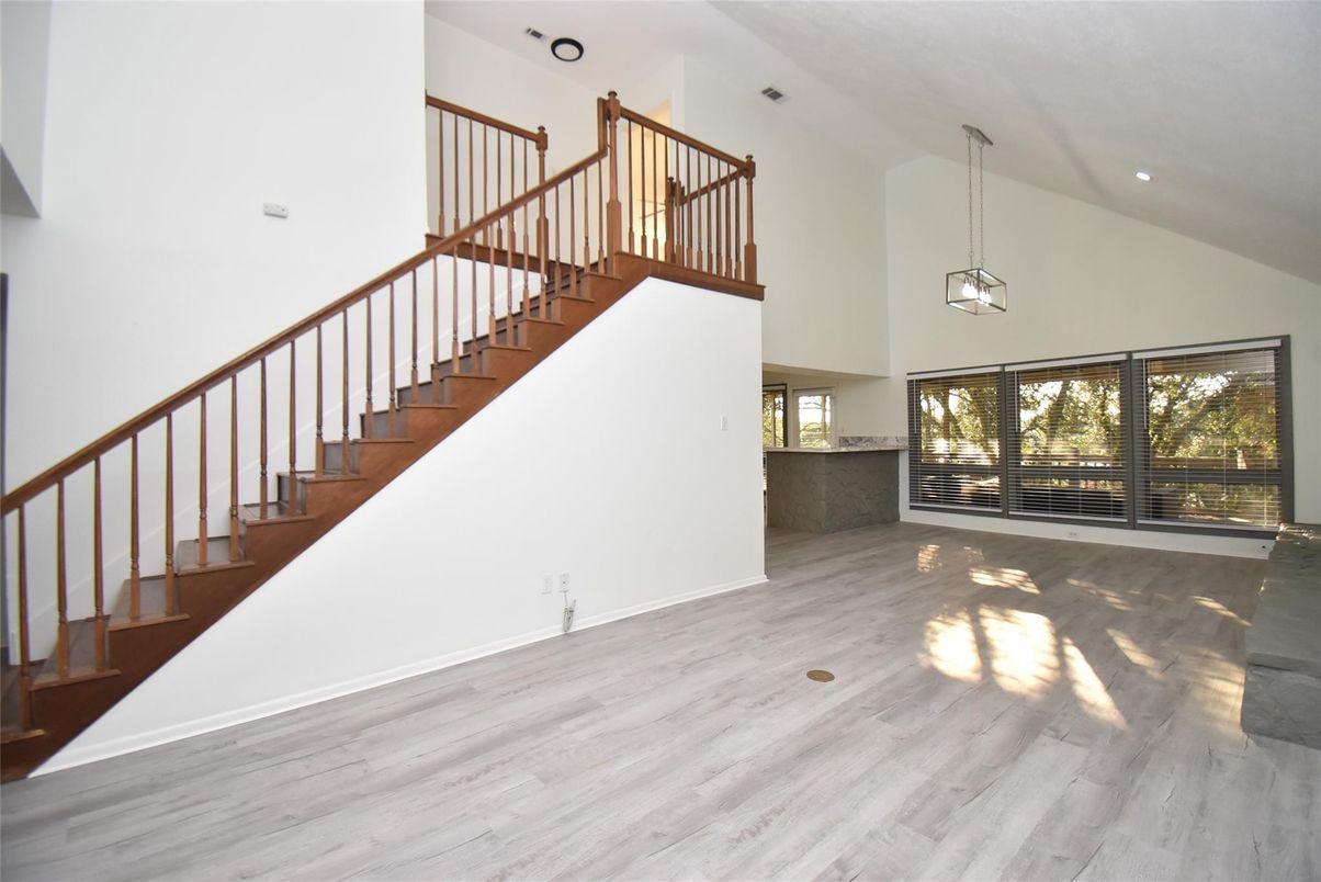 Interior, Pendant Lights, Recessed Lighting, Wood Texture Flooring
