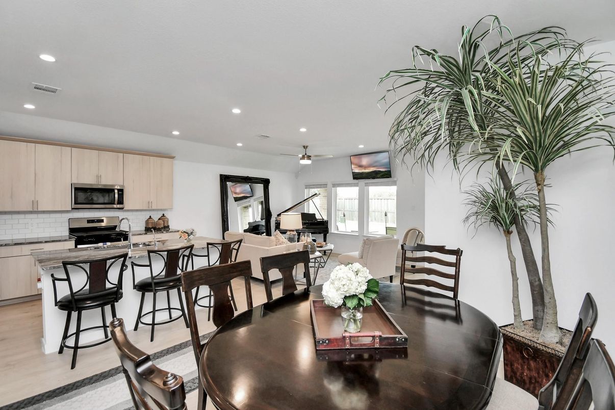 Dining room, Interior, Kitchen, Living room, Piano, Recessed Lighting, Wood Texture Flooring