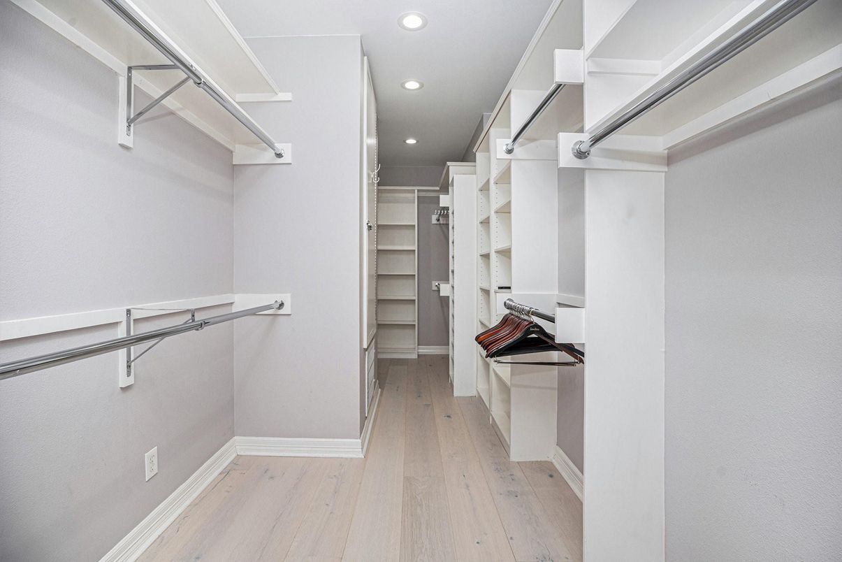 Interior, Recessed Lighting, Walk-in Closets, Wood Texture Flooring