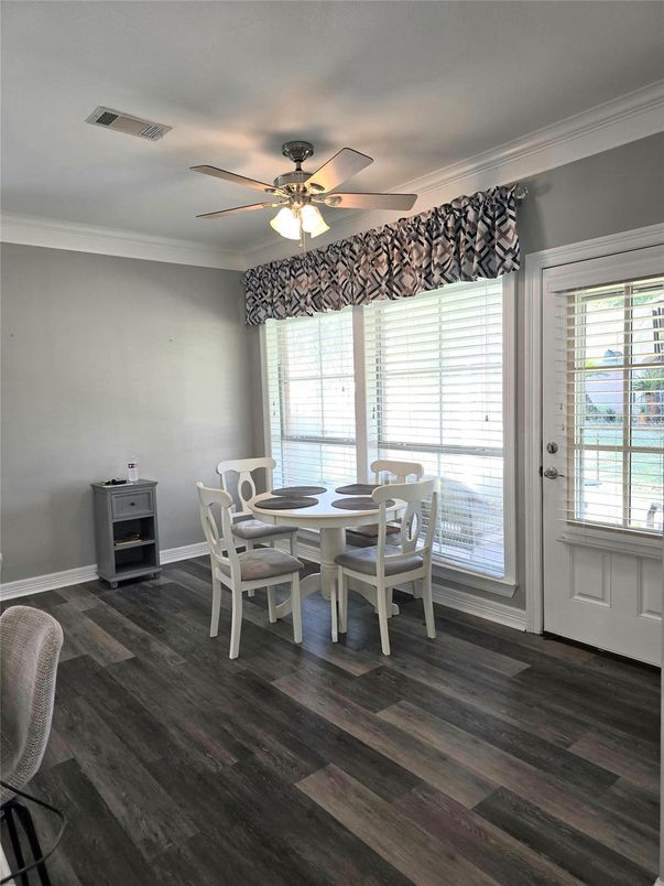 Dining room, Interior, Wood Texture Flooring