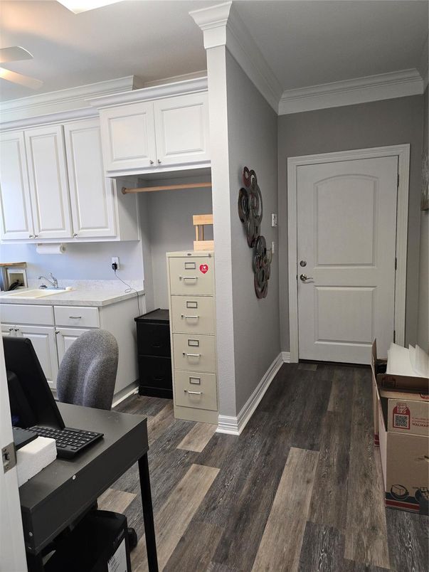 Home Office, Interior, Wood Texture Flooring