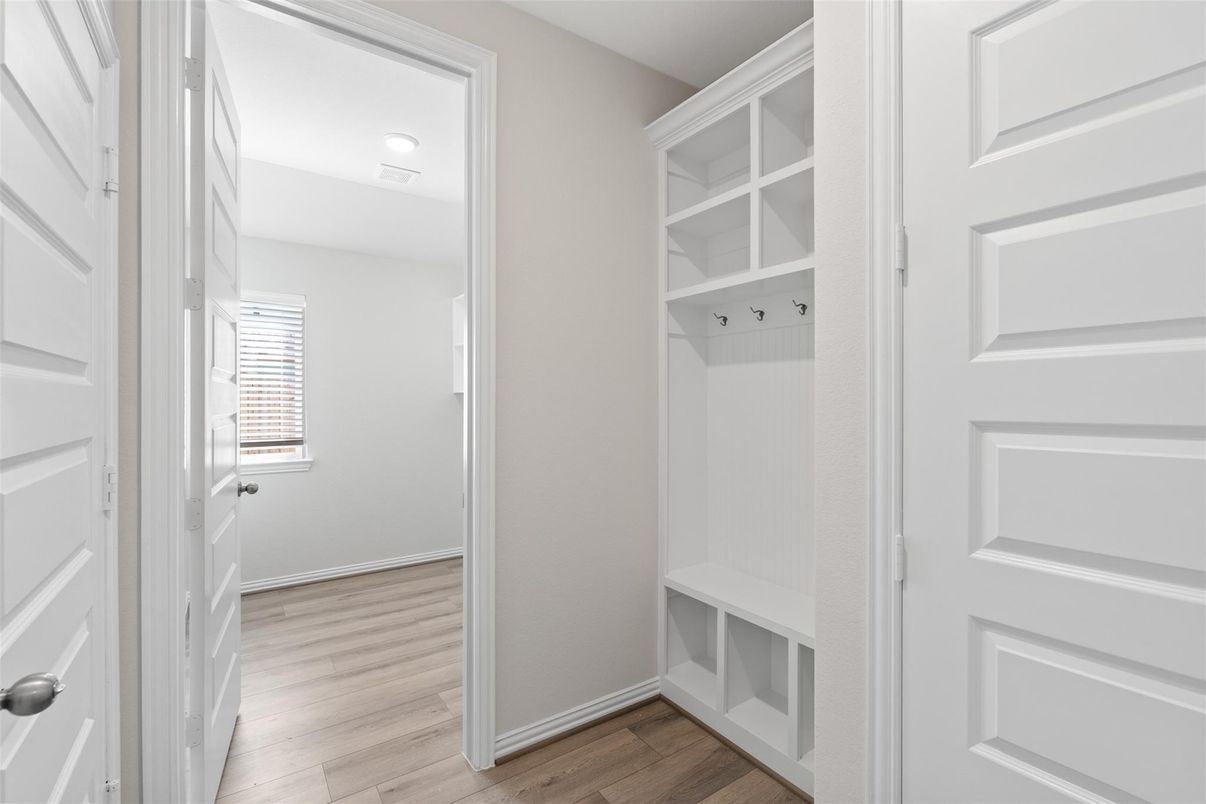 Interior, Recessed Lighting, Walk-in Closets, Wood Texture Flooring