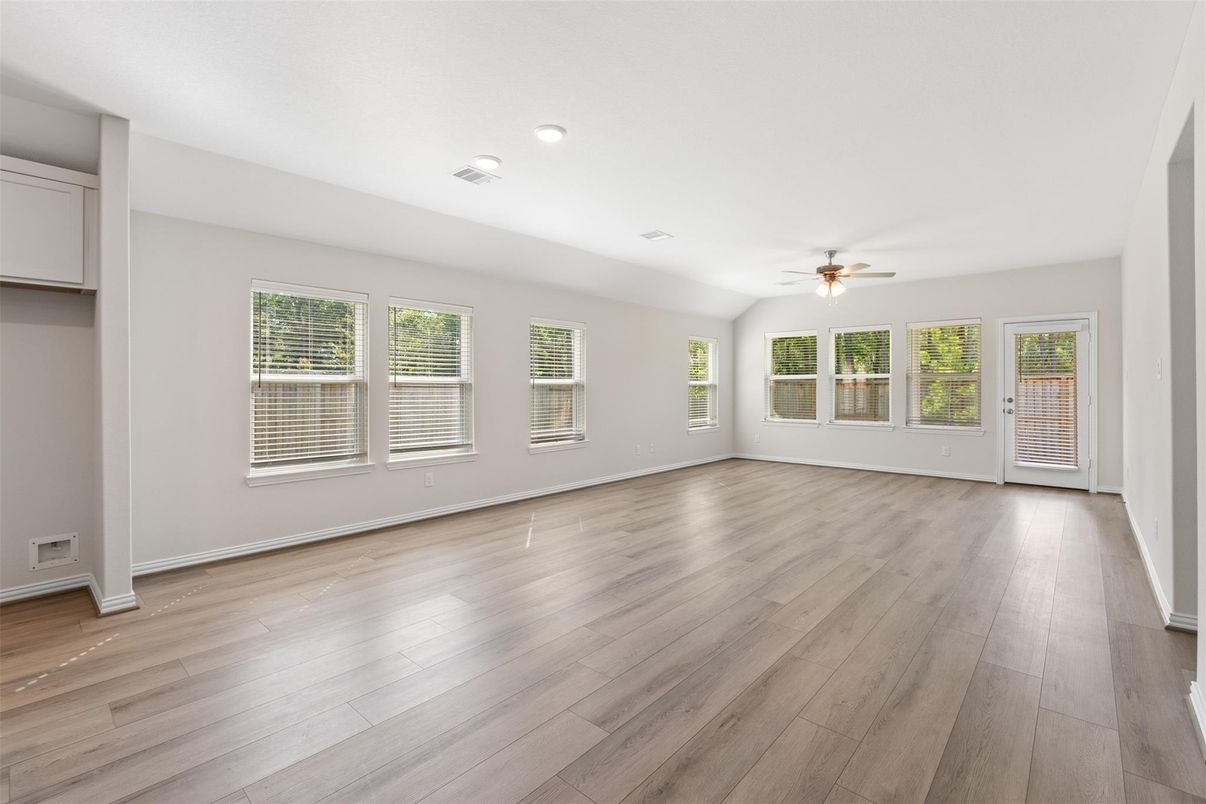 Empty room, Interior, Recessed Lighting, Wood Texture Flooring