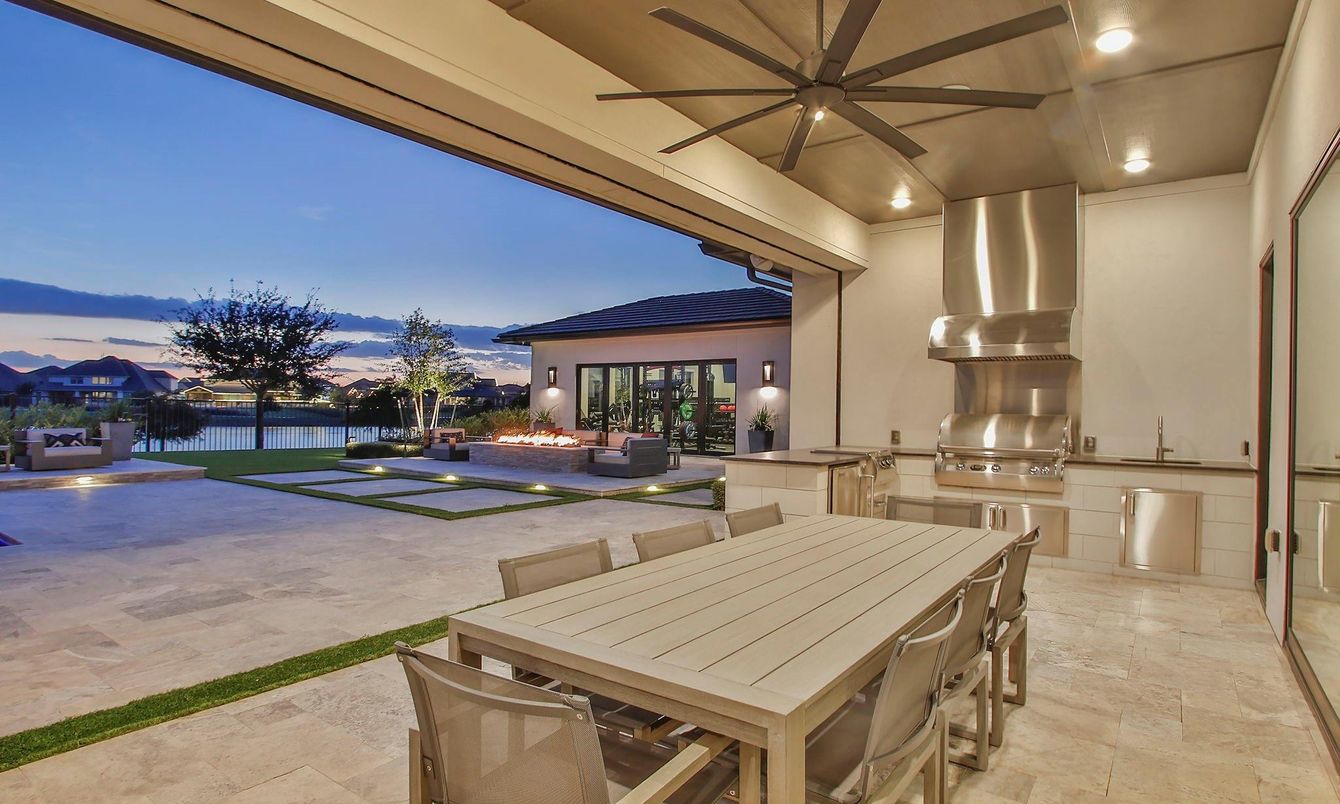 Exterior, Outdoor Kitchen