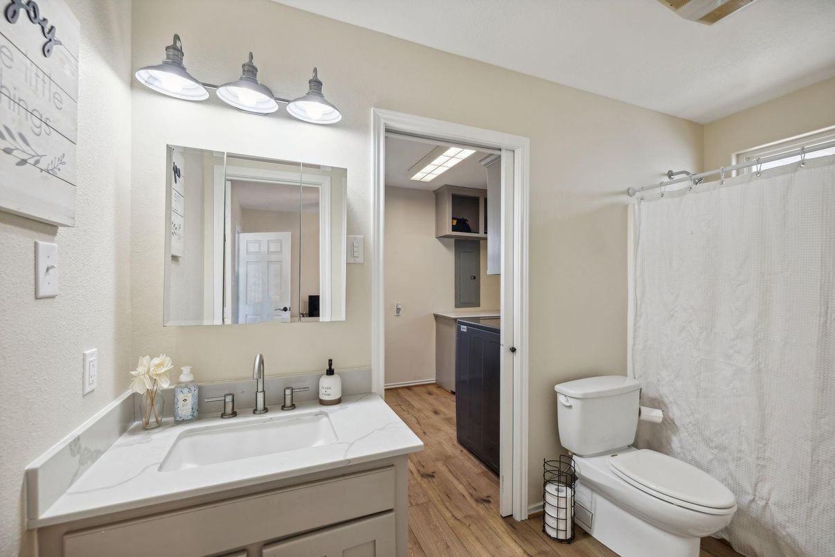 Bathroom, Interior, Wood Texture Flooring
