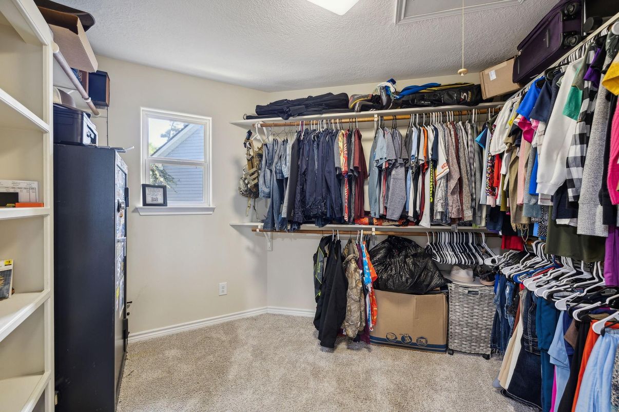 Interior, Walk-in Closets