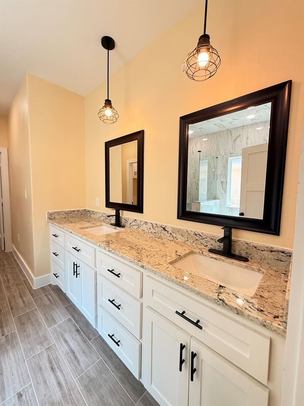 Bathroom, Dual Sink Vanities, Interior, Pendant Lights, Wood Texture Flooring