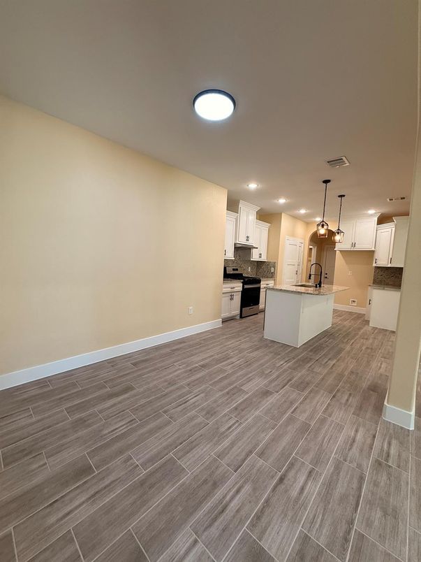 Empty room, Interior, Kitchen, Pendant Lights, Recessed Lighting