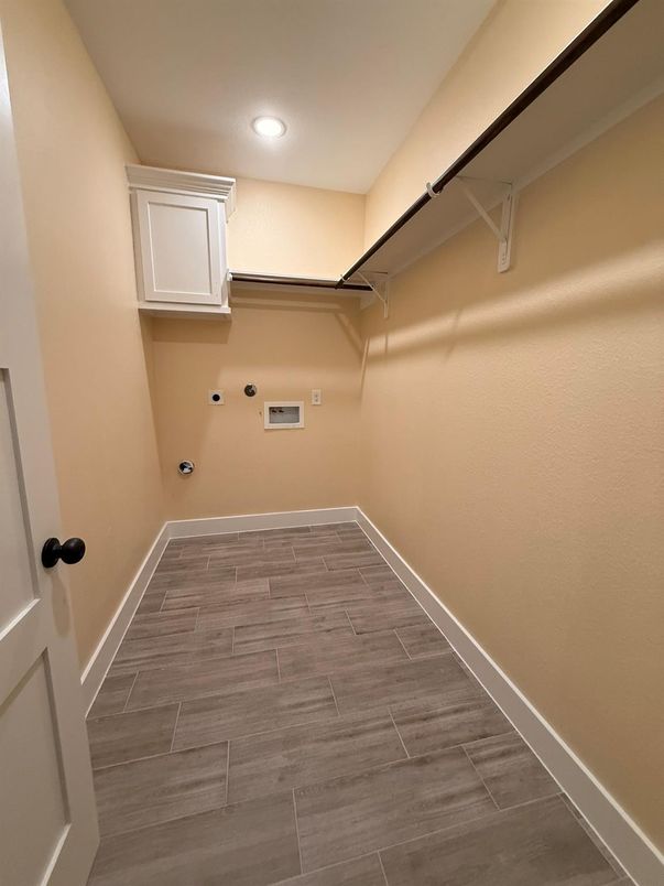 Interior, Recessed Lighting, Walk-in Closets