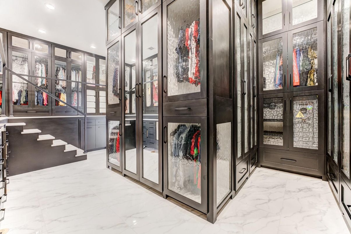 Interior, Marble, Recessed Lighting