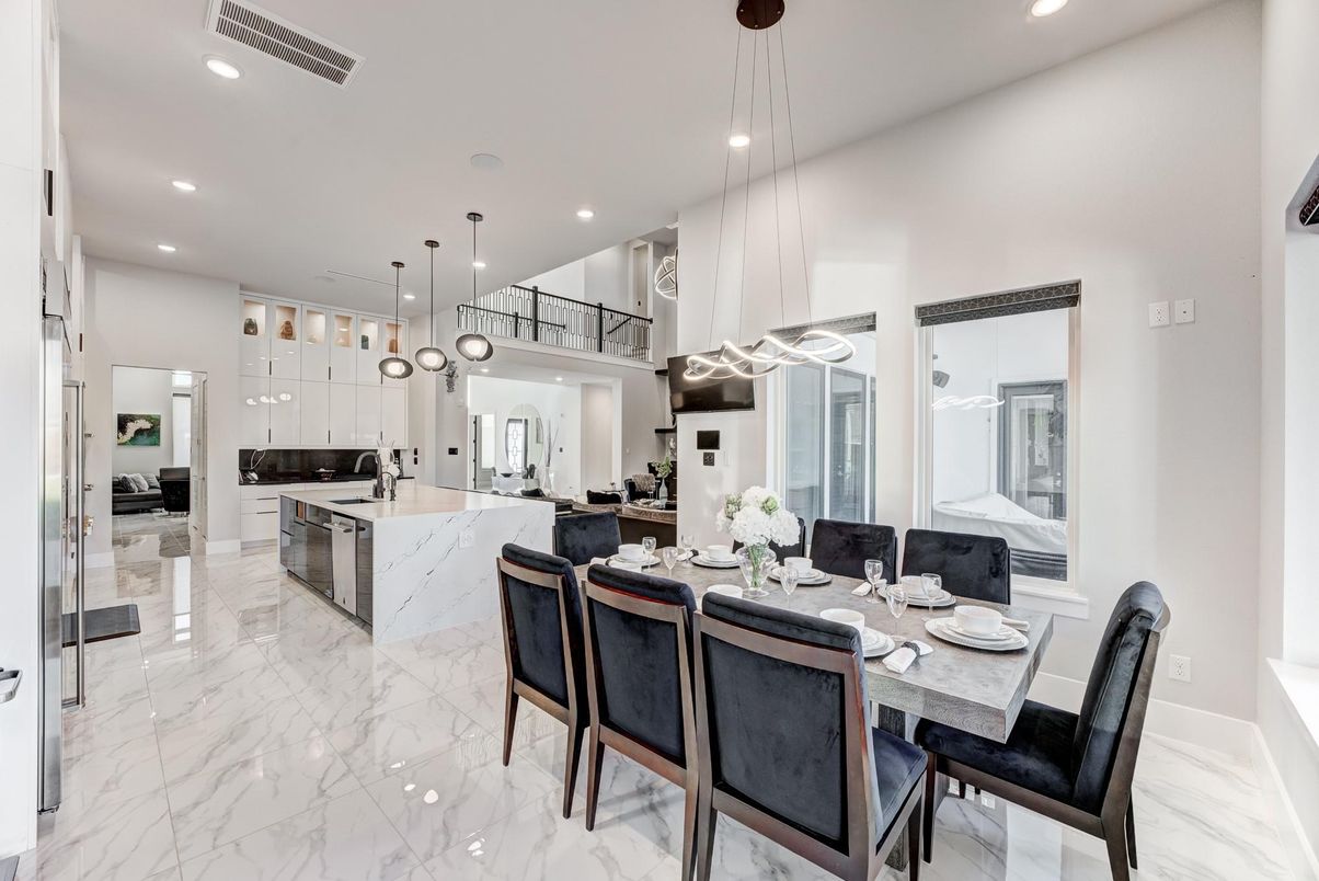 Dining room, Interior, Kitchen, Marble, Pendant Lights, Recessed Lighting