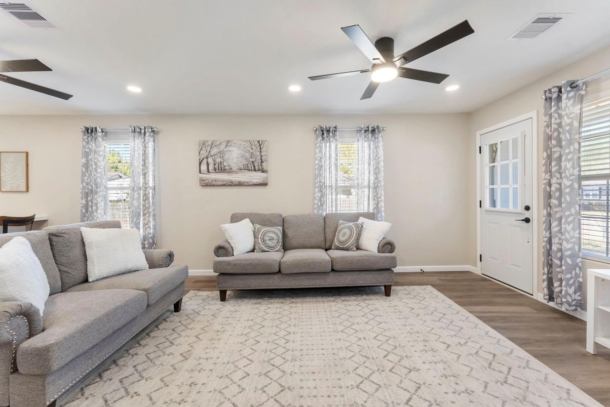Interior, Living room, Recessed Lighting, Wood Texture Flooring