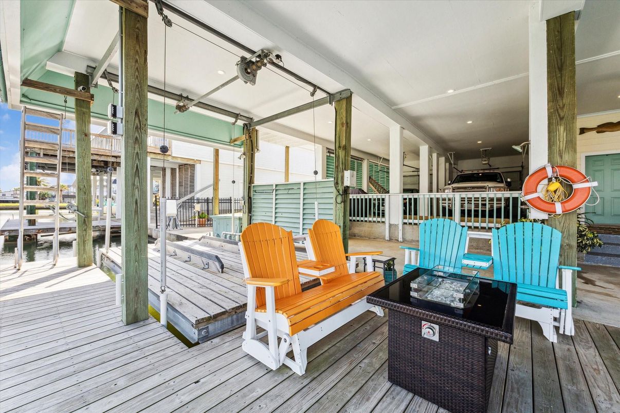 Exterior, Recessed Lighting