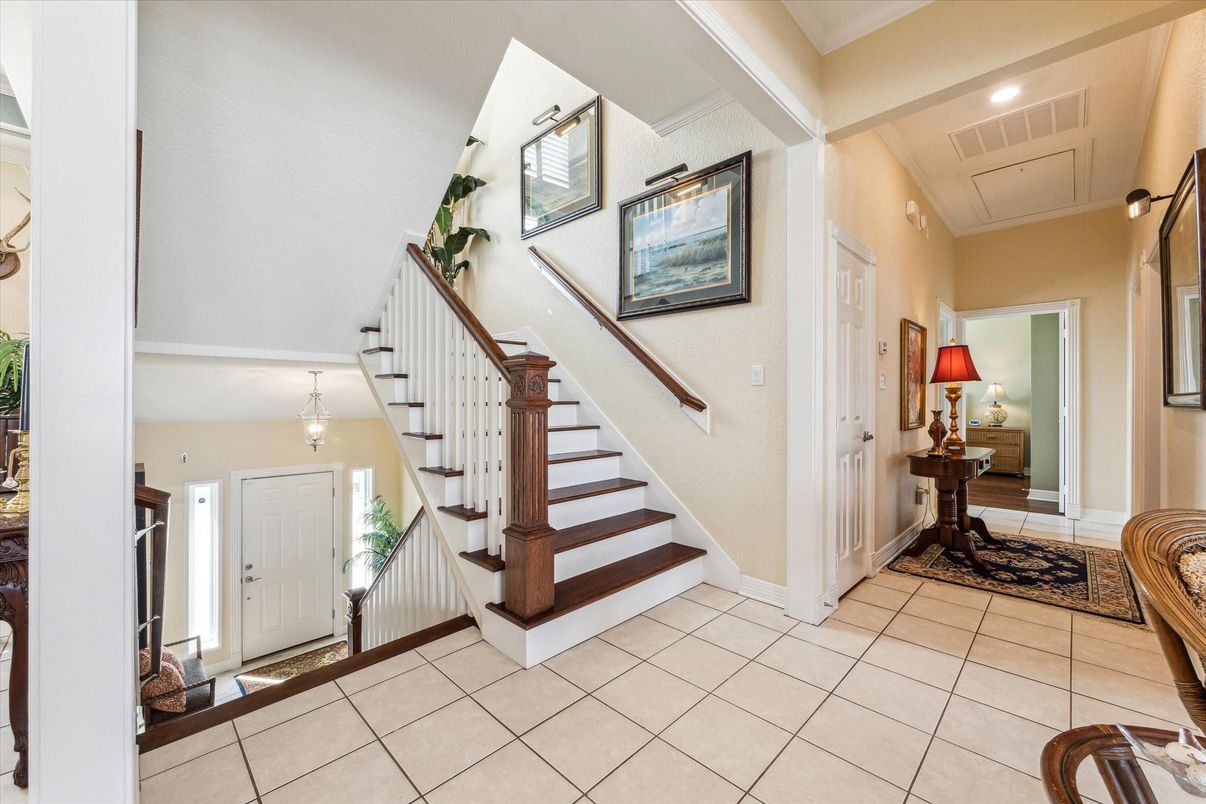 Chandelier, Interior, Recessed Lighting