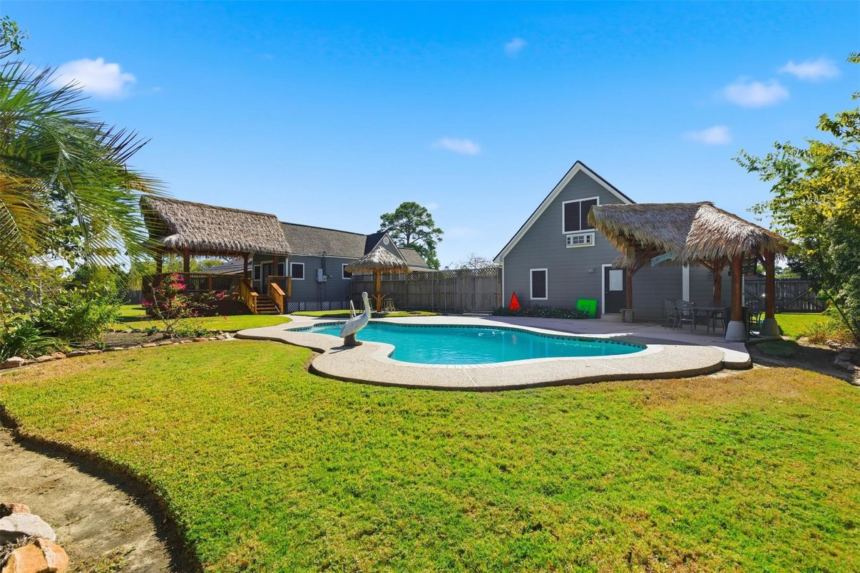 Backyard, Exterior, Pool