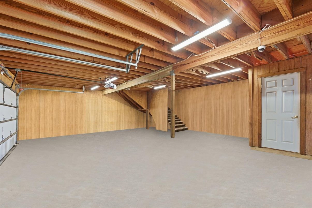 Empty room, Interior, Wooden Beams, Wooden Ceilings, Wooden Walls