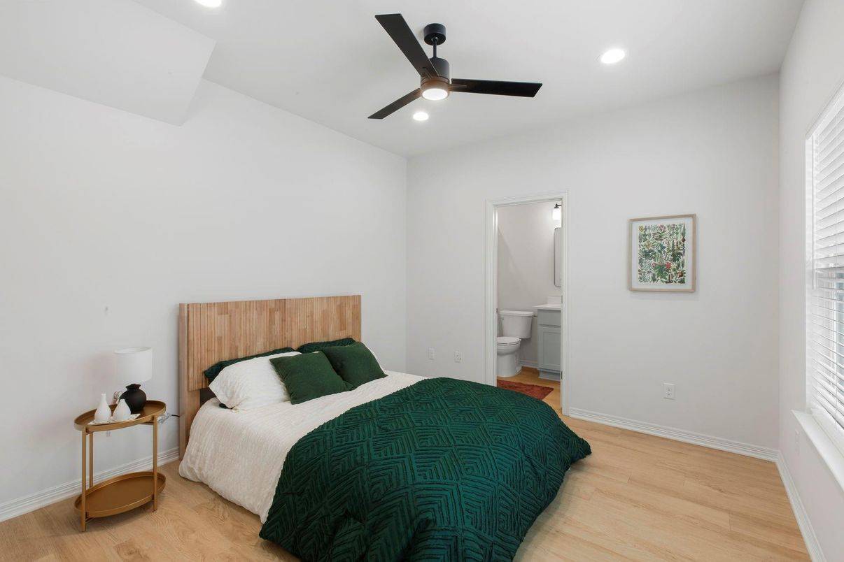 Bathroom, Bedroom, Interior, Recessed Lighting, Wood Texture Flooring