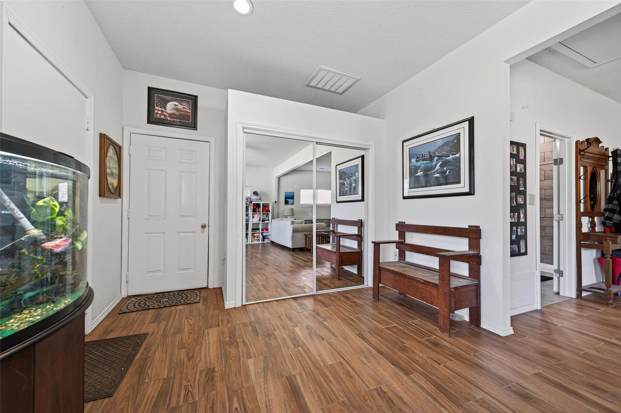 Interior, Recessed Lighting, Wood Texture Flooring
