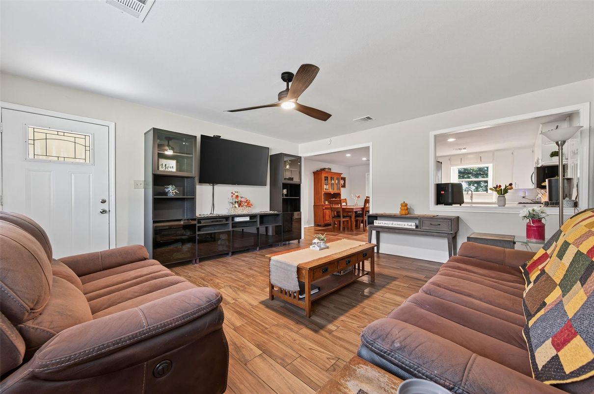 Interior, Kitchen, Living room, Recessed Lighting, Wood Texture Flooring