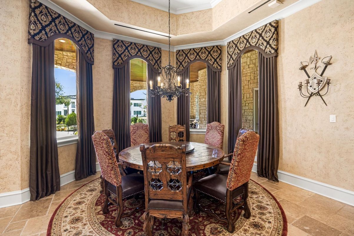 Chandelier, Dining room, Interior