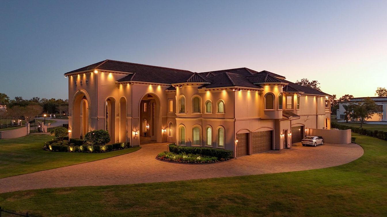 Attached, Backyard, Exterior, Facade, French Provincial