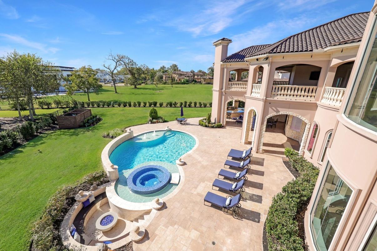 Backyard, Exterior, Pool