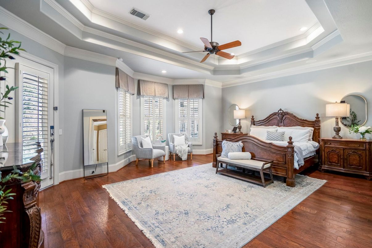 Bedroom, Interior, Recessed Lighting, Wood Texture Flooring