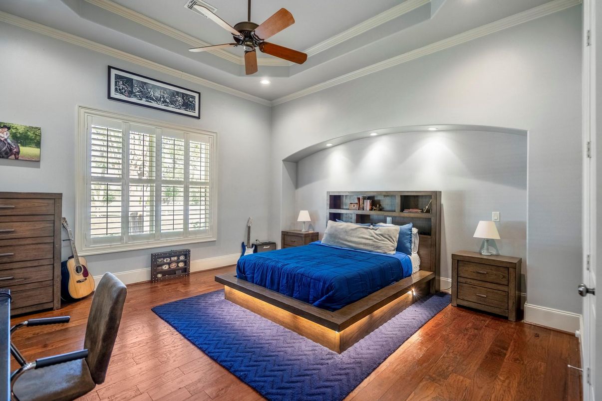 Bedroom, Interior, Recessed Lighting, Wood Texture Flooring