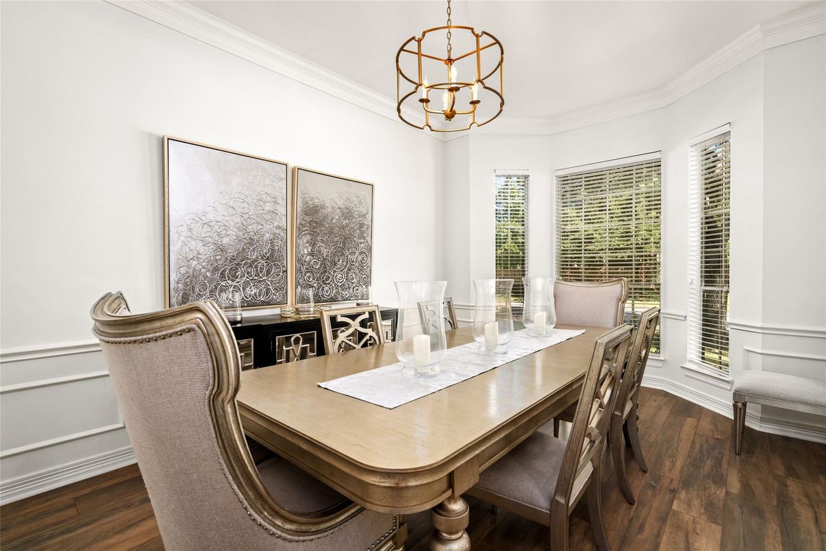 Chandelier, Dining room, Interior, Wood Texture Flooring