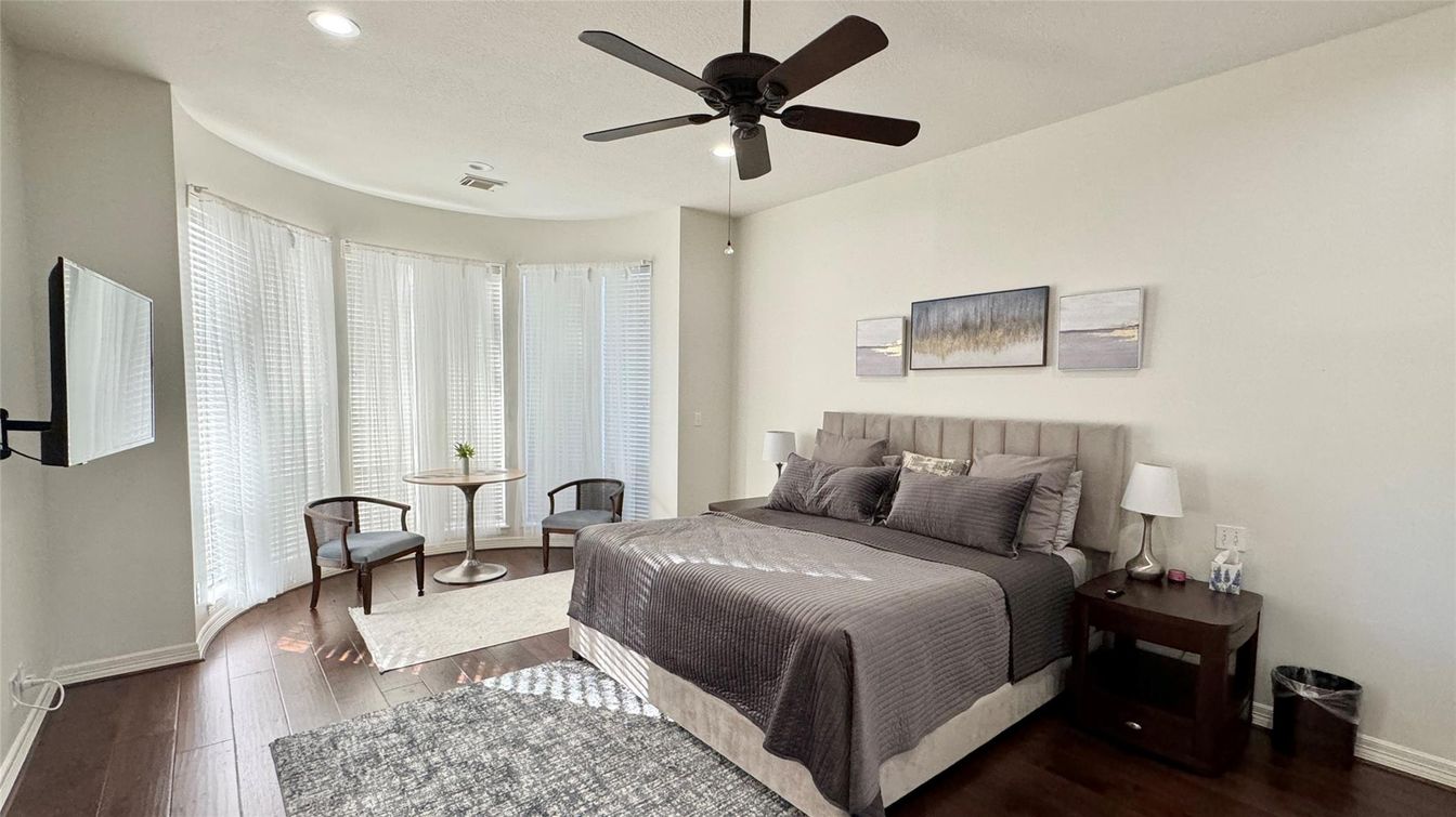 Bedroom, Interior, Recessed Lighting, Wood Texture Flooring