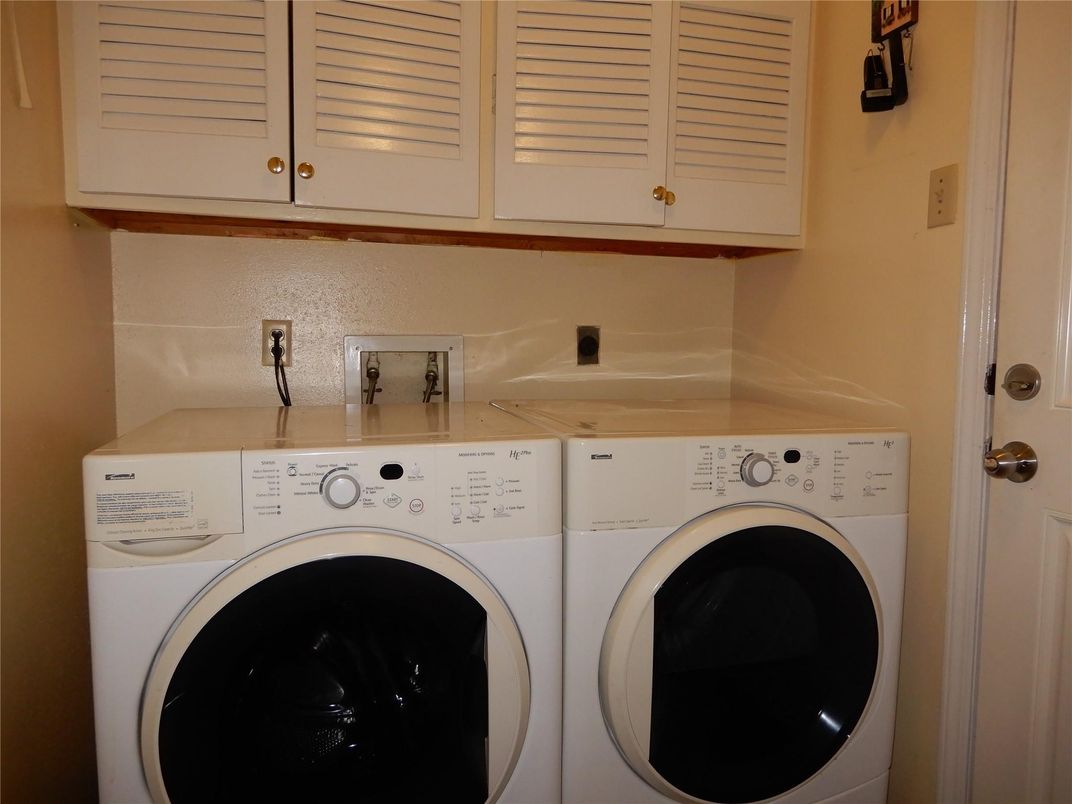 Interior, Utility Closets, Washer