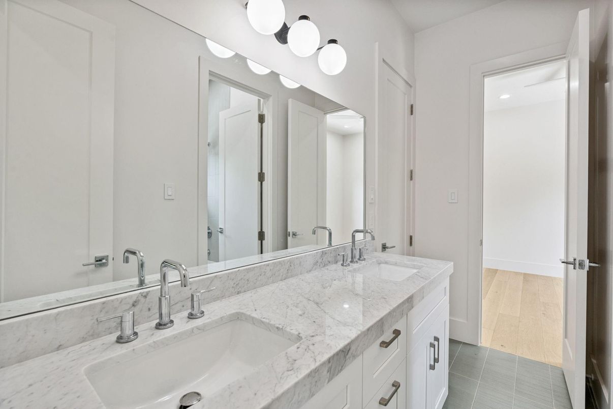 Bathroom, Dual Sink Vanities, Interior, Wood Texture Flooring