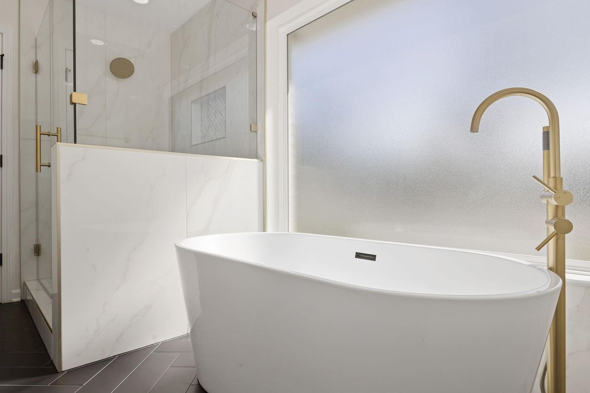 Bathroom, Free Standing Baths, Interior, Marble Walls