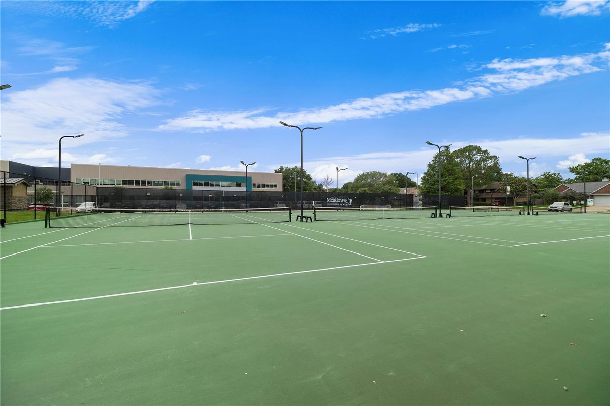 Exterior, Tennis Courts